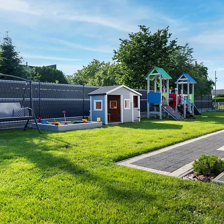 Na Nadmorskiej بيت خشبي *